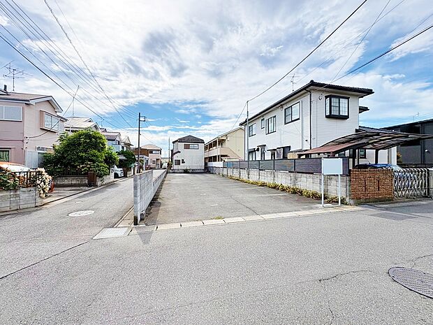 ゆったりした時間が流れる住環境。(令和8年8月撮影)