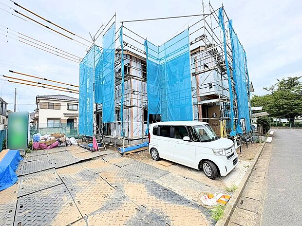 18帖のLDKは折上天井で開放感があります。(令和8年8月 撮影)