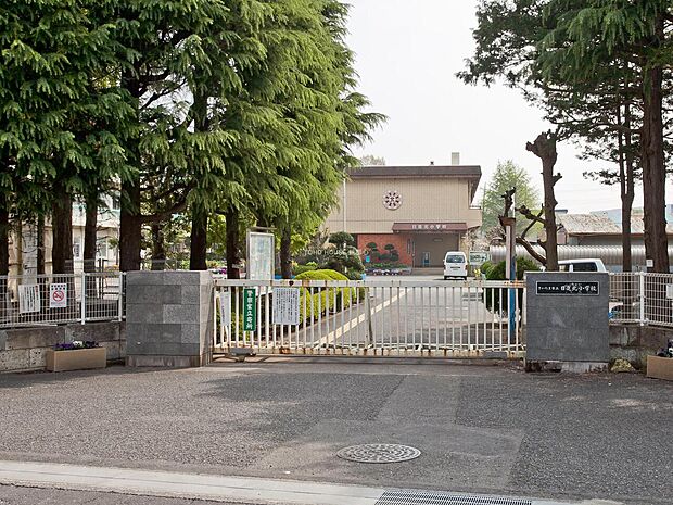 日進北小学校まで約1280m