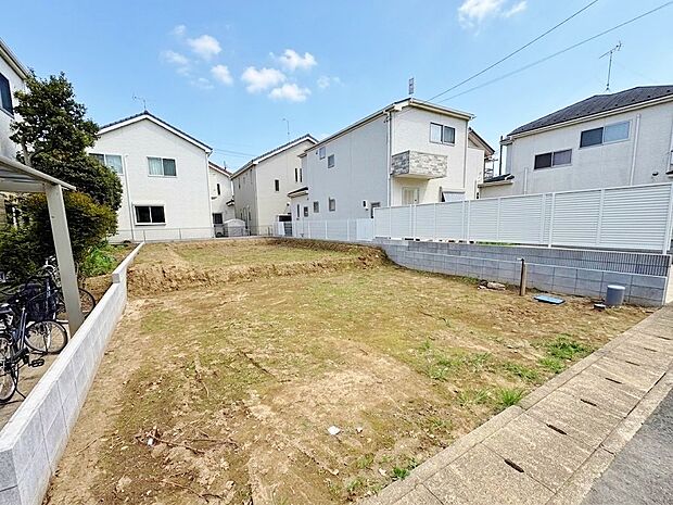 16帖のLDKはくつろぐ方とお料理をされる方の一体感を重視した設計。(令和8年9月 撮影)