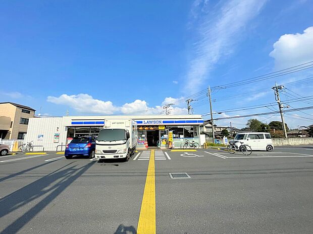 ローソン伊奈寿3丁目店まで約160m