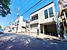 外観：2階に水回りをまとめた家事ラク設計。毎日の家事動線に配慮しました。(令和8年9月撮影)
