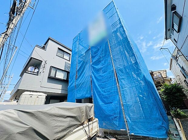 LDKは20帖の広々空間。居住性を一段と心地よいものにしています。(令和8年9月撮影)