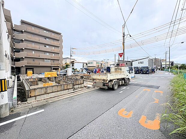 リビングを2階にすることで、通風・採光にも優れ心地よい光と風があふれています。(令和8年9月撮影)