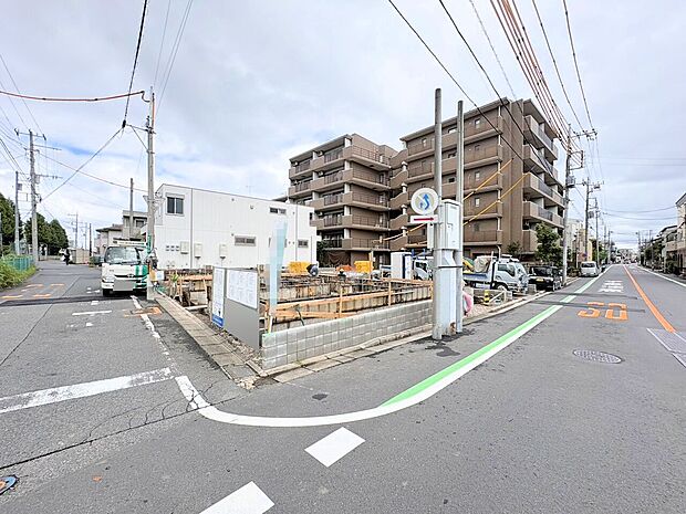 陽当り良好な南向きのバルコニーです。(令和8年9月撮影)