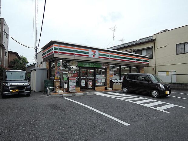 セブン-イレブン 鳩ヶ谷本町店まで約600m