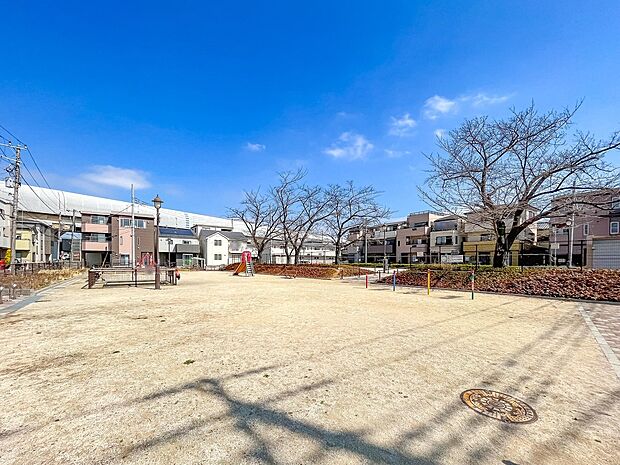 根岸さくら公園まで約300m