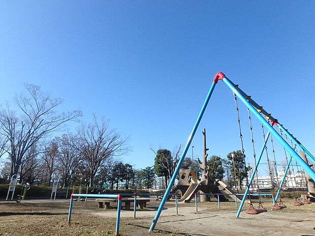 大戸公園まで約650m