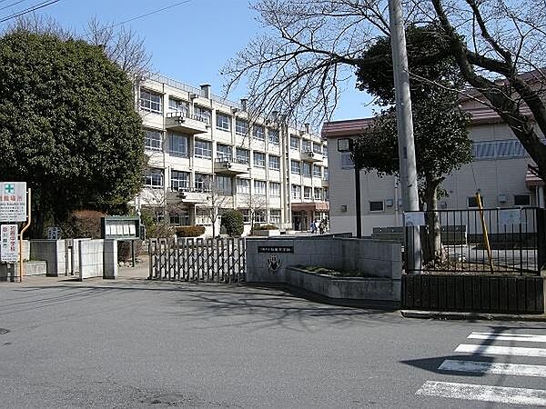 川越市立初雁中学校まで1060m