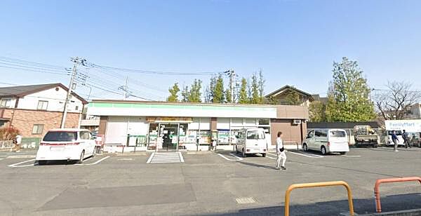 ファミリーマート川越神明町店まで250m