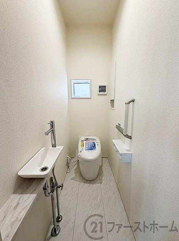 1階のトイレはタンクレス