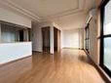 ディベルティ観音寺新町 305 3階2LDKのリビング/ダイニング