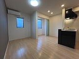 アジュール東福原 205 2階1LDKのリビング/ダイニング