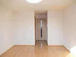 タートルテイル 202 2階1Kのリビング/ダイニング