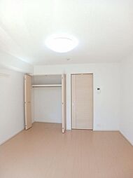 プリムローズ 101 2階1Kのリビング/ダイニング