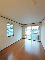 ジョリ・グレーヌ 103 1階2LDKのリビング/ダイニング