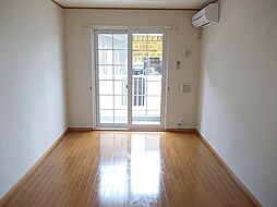 トゥー・ル・モンドＣ 105 1階1LDKのリビング/ダイニング