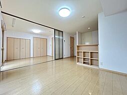 オーシャンヴューA　A棟 202 2階2LDKのリビング/ダイニング