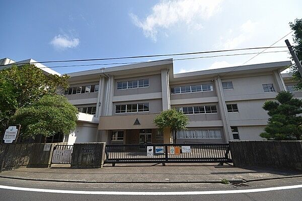 横須賀市立公郷小学校まで400m、横須賀市立公郷小学校