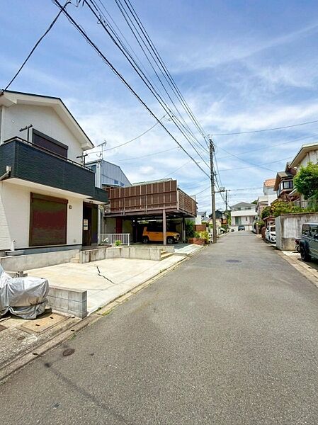 ここから始まる「日常」はご家族にとって大切で貴重な時間。少しでも豊かに、少しでも快適に。そんな想いから生まれた本邸宅は、これから先のお住まいをきっと支えてくれるはずです。