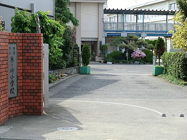 茅ケ崎市立茅ケ崎小学校まで850m、茅ケ崎市立茅ケ崎小学校