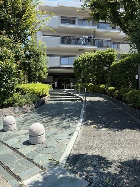 生活環境が整った暮らしやすい立地で快適な暮らしを。