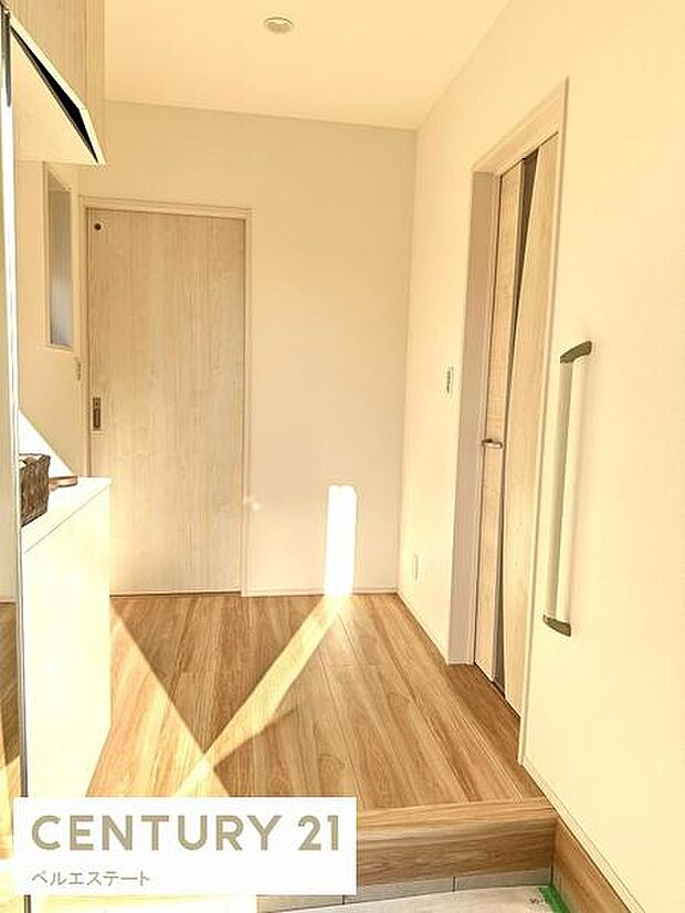 おしゃれな玄関は来客者をスマートにもてなします。