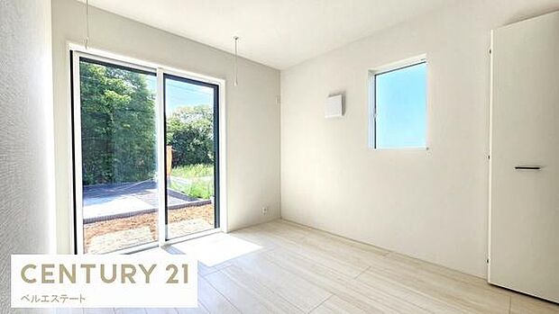 明るい洋室となっております?