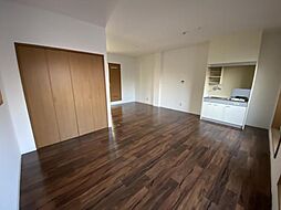 FOREST山崎　1F 107 1階ワンルームのリビング/ダイニング