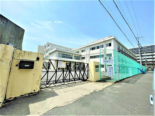 島本町立第一中学校まで350m