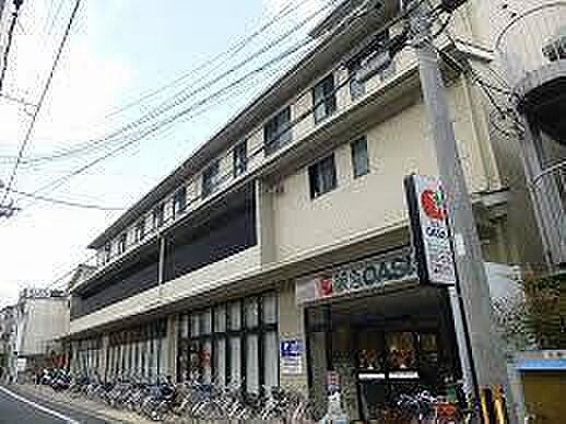 阪急オアシス伏見店まで944m