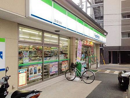 ファミリーマート西大路九条店まで732m