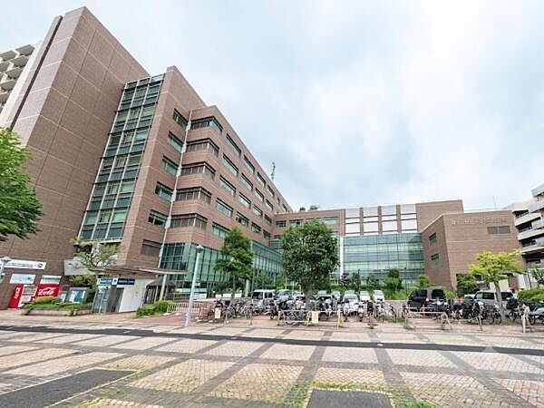 横浜市磯子区役所まで2452m