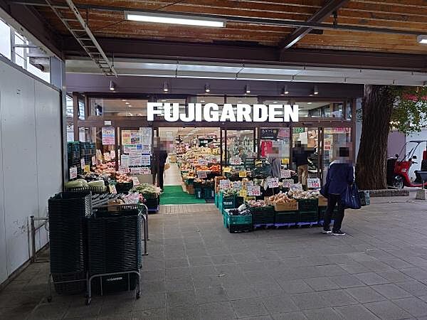 富士ガーデンシァル保土ヶ谷店まで469m