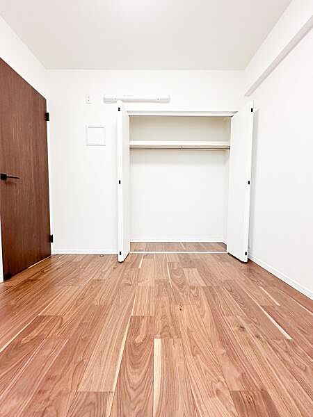 【同社施工例】現在建築中の物件ですが、現地にて場所の雰囲気や周辺環境をご確認いただけるほか、同社施工の建築済みの物件もご覧いただけます。完成前もぜひお気軽にお問合せください♪