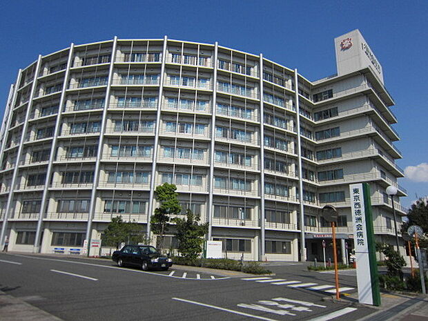医療法人徳洲会東京西徳洲会病院まで1649m、江戸街道に面し、昭島駅や拝島駅からも徒歩で15分くらいに位置する。周辺にはスーパー2店舗や家電量販店があります。