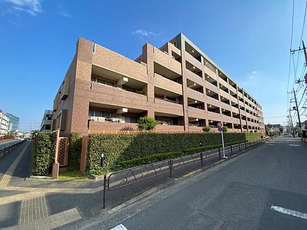 apartment 東京都羽村市神明台３丁目
地図を見る