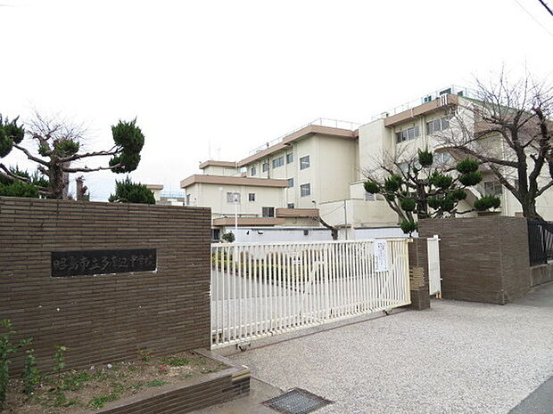 昭島市立多摩辺中学校まで270m