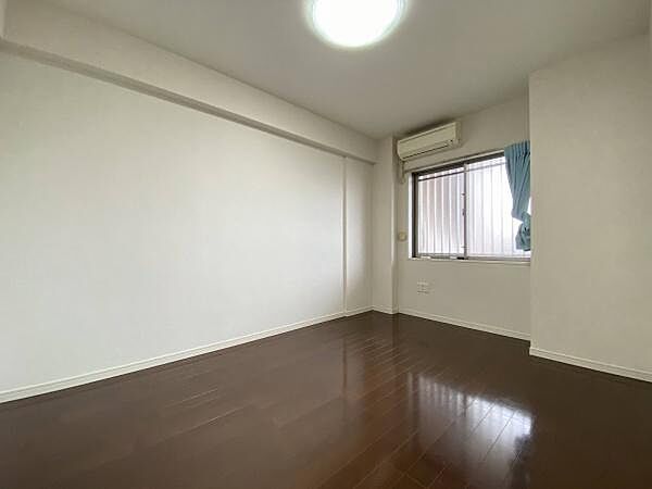 apartment 東京都青梅市野上町４丁目
地図を見る