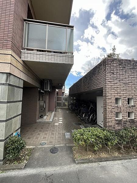 apartment 東京都青梅市野上町４丁目
地図を見る