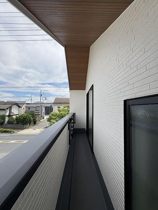 東向きのバルコニー