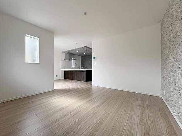 キッチンまで一つにつながる開放感