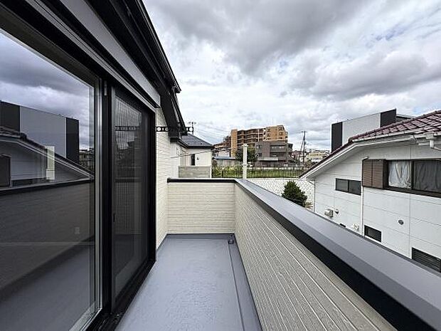 通風良好のバルコニー。