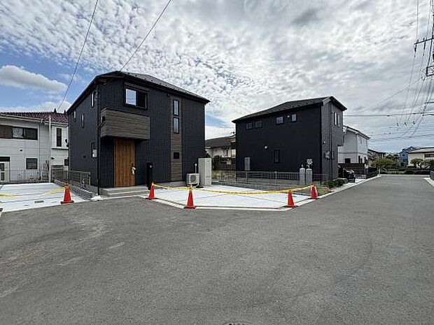 前面道路を含めた現地の様子です。