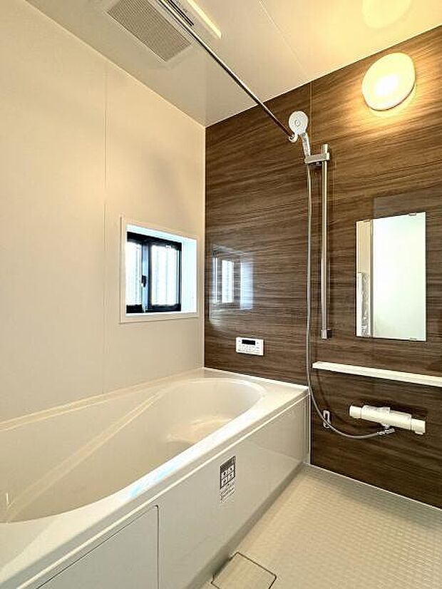 ランドリーパイプ付きなので、雨の日のお洗濯干し場として活躍します。