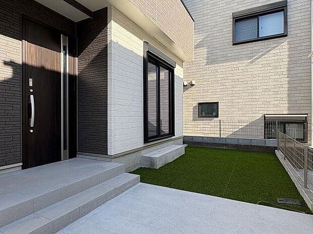 お庭スペースがあります。