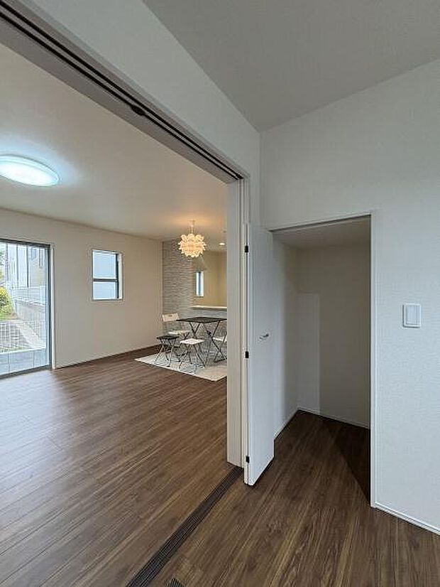 4.5帖洋室内収納スペース。