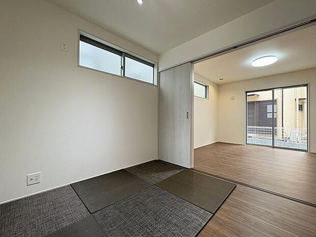 1階4.5帖洋室。リビングの続き間なので多彩な使い方ができます。