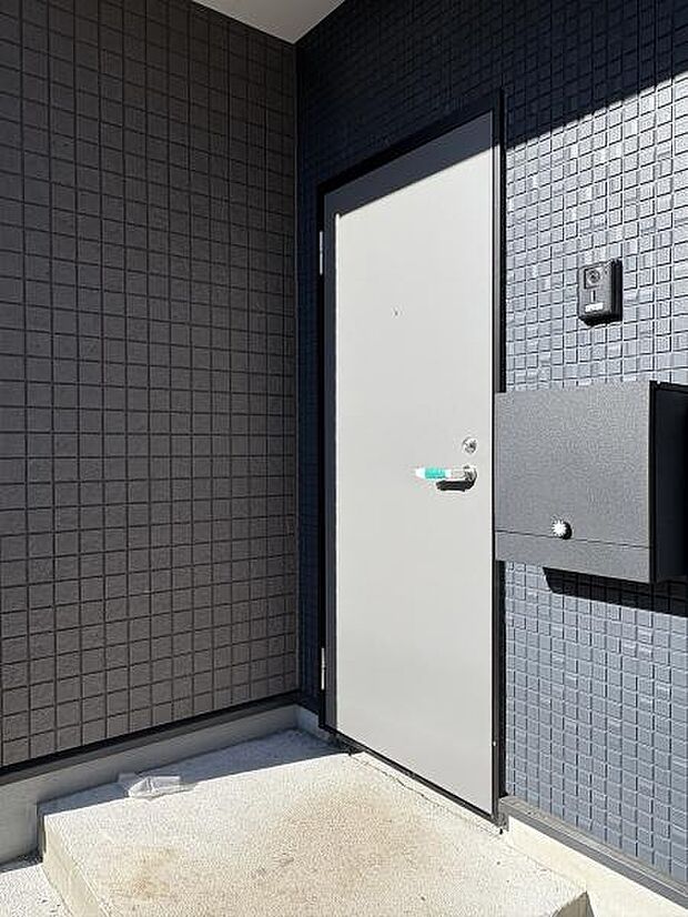 1階専用玄関。