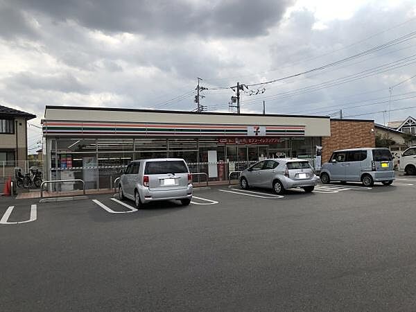 セブンイレブン武蔵村山神明3丁目店まで621m